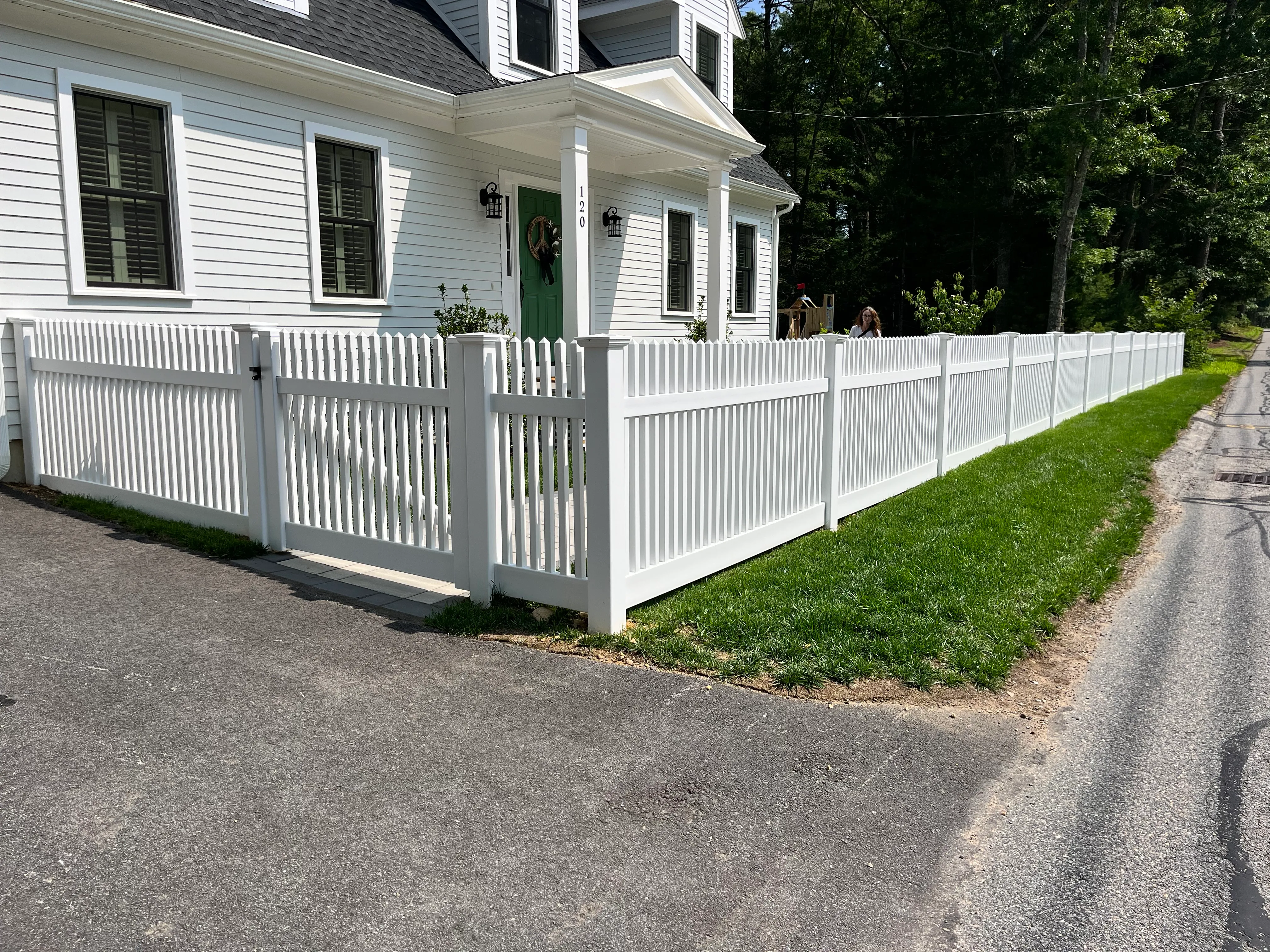 Vinyl fence installation project 8