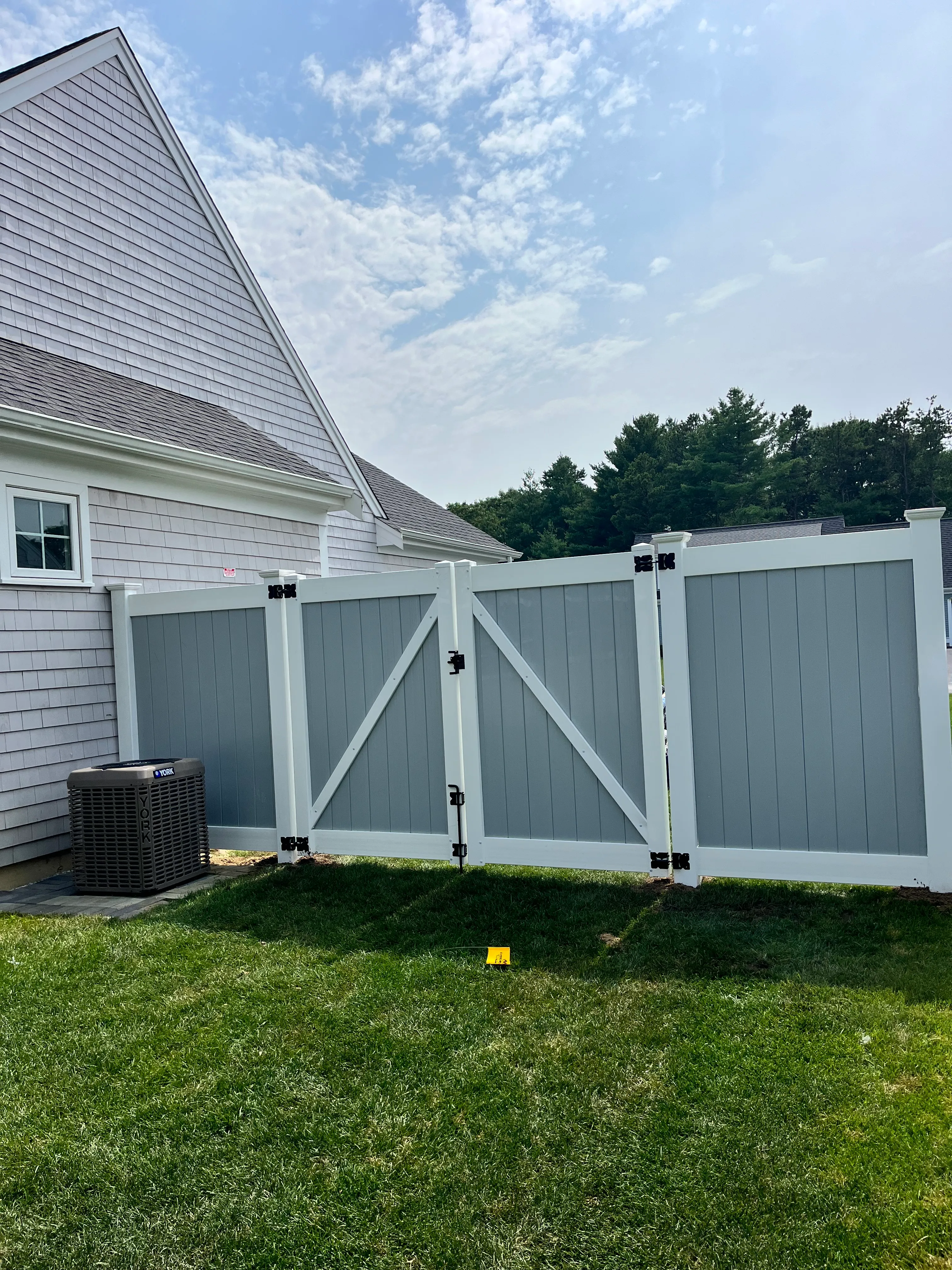 Vinyl fence installation project 9